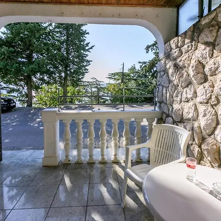Apartment Antak Dramalj