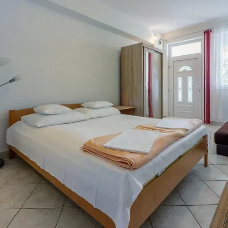 Antak Apartment *