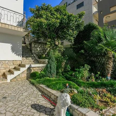Antak Apartment